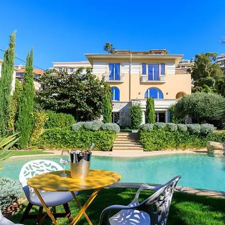 Luxury * Nice