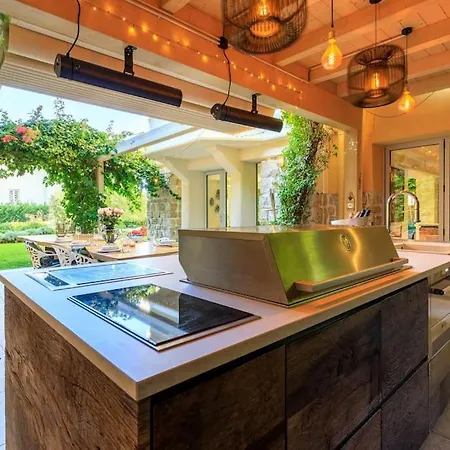 Luxury نيس