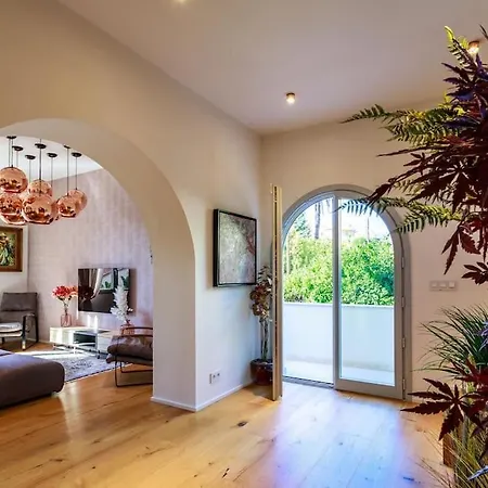 فيلة Luxury نيس